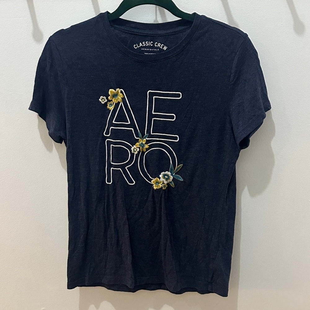 Aeropostale Classic Crew Neck